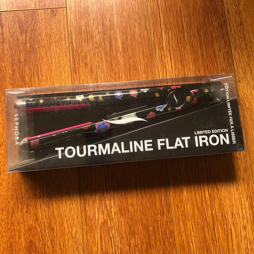 Limited edition Sephora flat iron